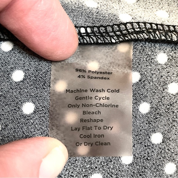 Talbots Woman dress, black with small off-white polka dot print, loose and flowy - Picture 11 of 11